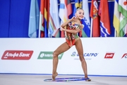 Ksenia Savinova during the hoop exercise