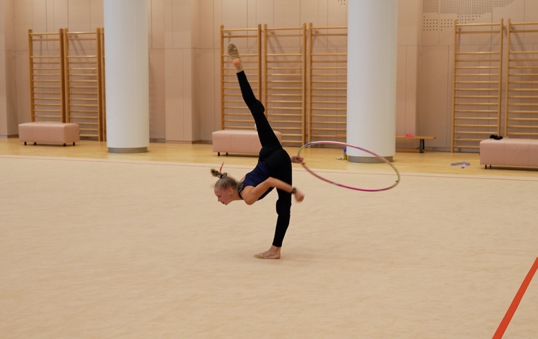 "Leg and body, everything connects like a candle"