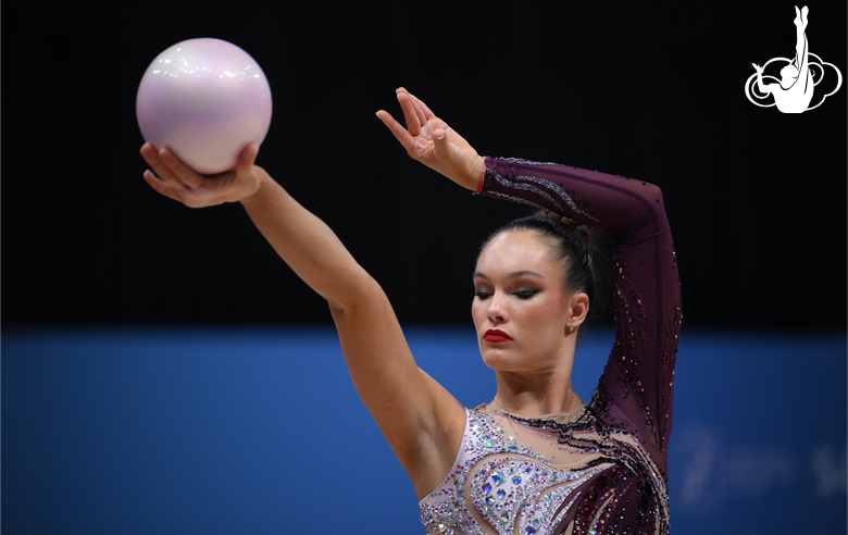 Hannah Panna Wiesner during an exercise with a ball
