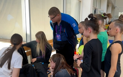 День выступления — не повод переставать поддерживать наших гимнасток на этапе Кубка мира