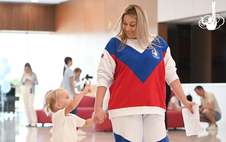 Academy coach Evgenia Eliseeva with a young participant of the selection process