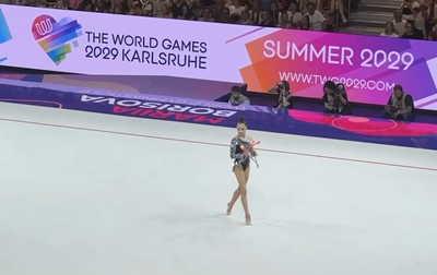 Эффектное выступление Марии Борисовой с булавами в финале чемпионата мира!