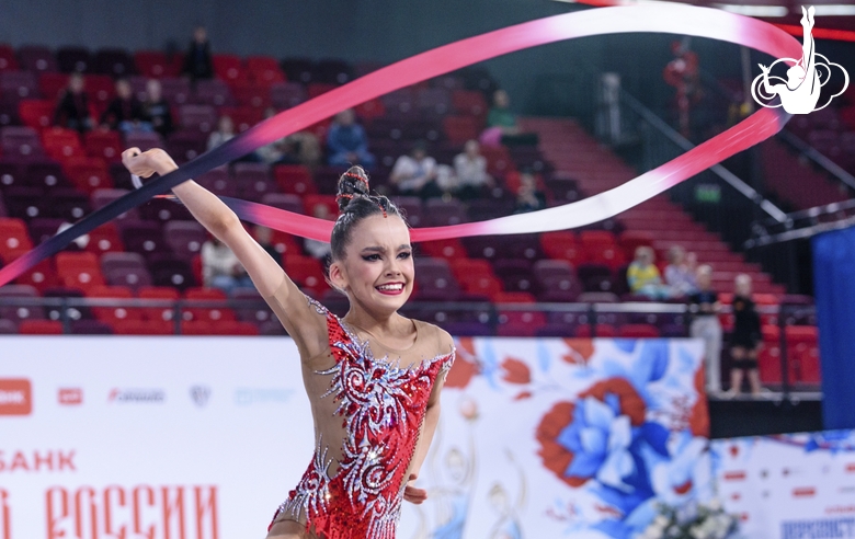 Eva Chugunova during an exercise with a ribbon