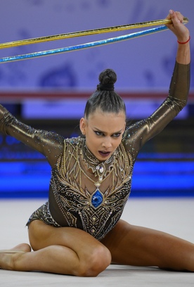 «Образ и музыка — все совпало». Анастасия Власенко — об упражнении с обручем и о поддержке на чемпионате России