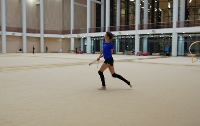 The continuation of the video, showing Anna Vakulenko practicing clean hands