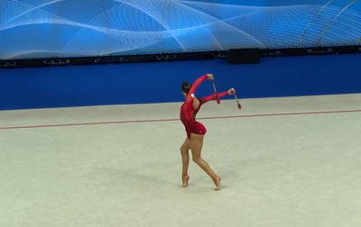 Предлагаем вместе с Ариной Ковшовой пройти ее выступления с булавами и обручем в многоборье на «ГРАН-ПРИ. Кубке чемпионок имени Алины Кабаевой»