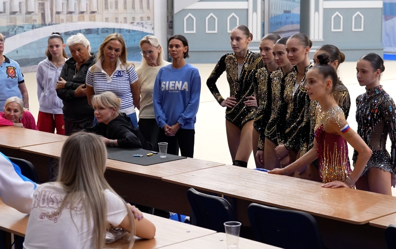 Лаура Акоста обратилась к гимнасткам сборной России перед отъездом на чемпионат мира