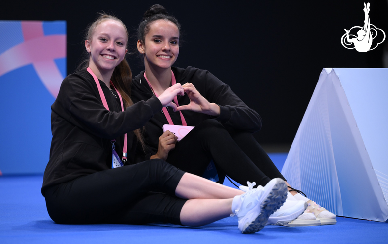 Daliana Concepcion and Isabella Rojas during podium training