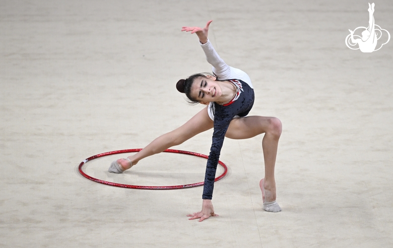 Nur Sadygova during the hoop exercise