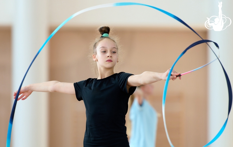 Miroslava Monina during an exercise with a ribbon