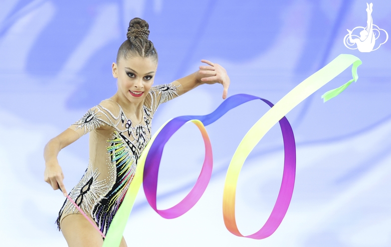 Nelli Sagatelyan during the ribbon exercise