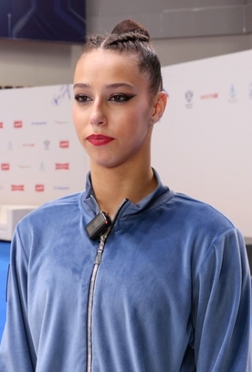 Николь Леута из Белоруссии поделилась секретом исполнения пируэта планше на первом этапе «Кубка сильнейших»