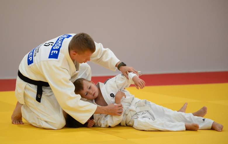 "They did a really good job!" Сoach Evgeny Ivanov talks about the training session with preschoolers