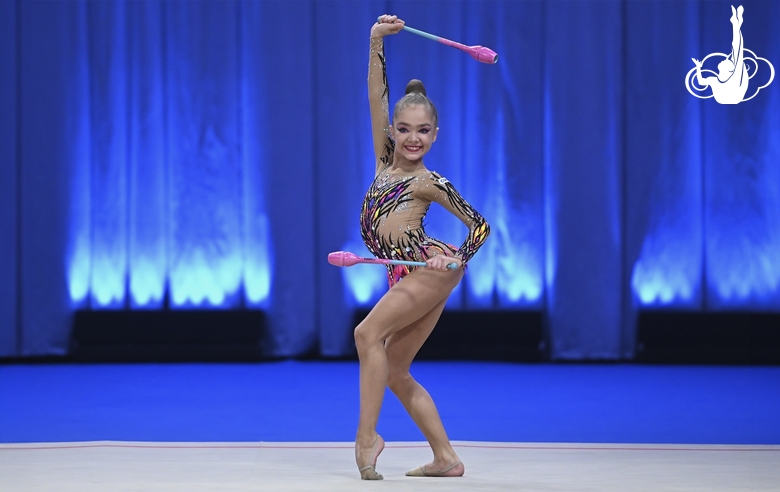 Ksenia Savinova during an exercise with clubs