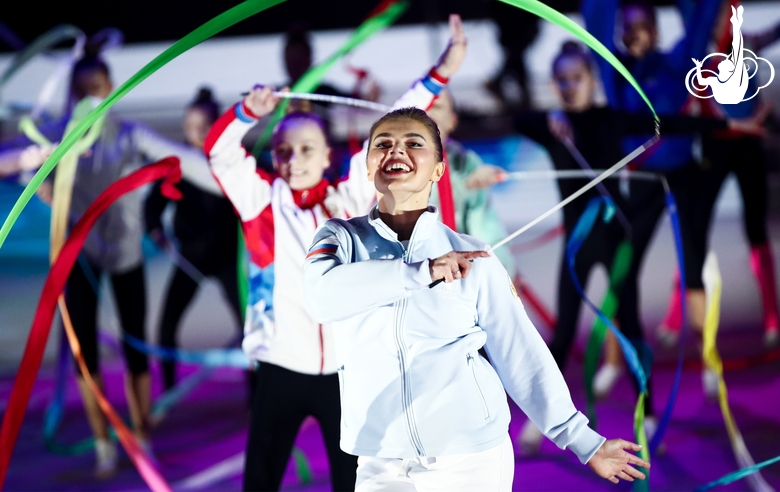 First day of the Sky Grace International Experimental Tournament launched by a flashmob dance