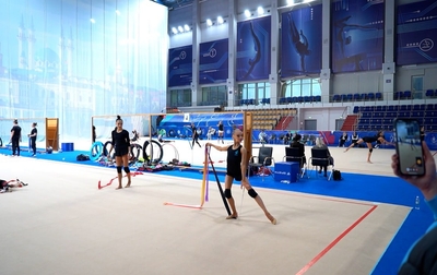 Алина Кабаева работает с Евой Кононовой на Кубке России