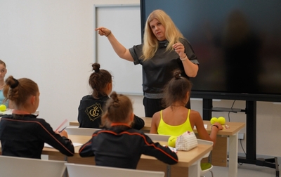 A lesson with psychologist Irina Kozyr at the training camp at the Academy