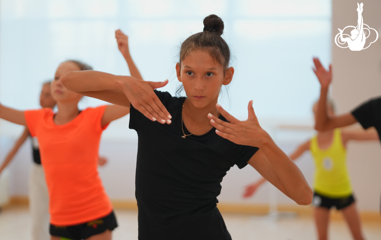 The gymnasts of the Russian national team and the Academy attended a master class led by Olga Pronina, the lead choreographer at Alla Dukhova TODES dance studios