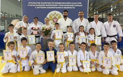 На «Сириус Арене» прошла аттестация на желтый пояс для дзюдоистов 7-8 лет
