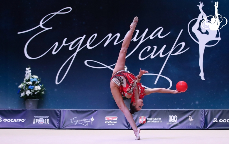 Alina Harnasko (Belarus) during the ball exercise