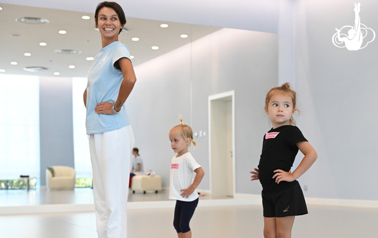 Choreographer Ekaterina Belova with young gymnasts during a choreography lesson