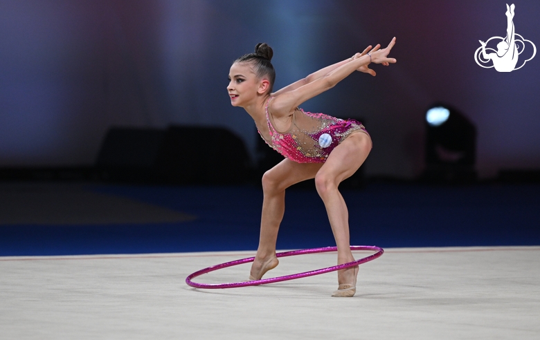 Diana Sobyanina during the hoop exercise
