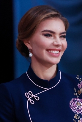 Олимпийская чемпионка Алина Кабаева поблагодарила всех за поздравления с днем рождения