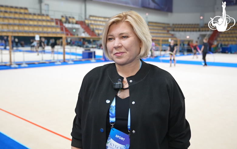 «Мы очень много приобрели благодаря этапам "Кубка сильнейших"». Тренер Наталья Журавлева — о выступлении групповичек из Новосибирска