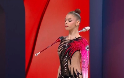 Look at how many interesting finds are there in the clubs exercise of Daria Grokhotova from Belarus!