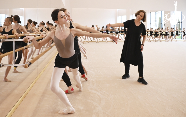 Yulia Kasenkova, senior teacher at the Vaganova Russian Ballet Academy conducts a master-class