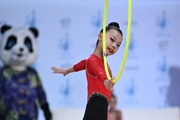 Li Qiannuo during the hoop exercise
