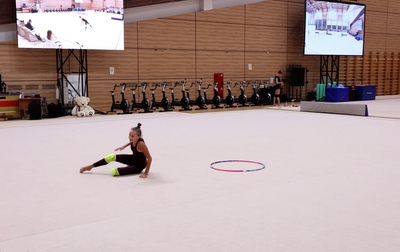 Alina Kabaeva suggested that Yana Zaikina from Volgograd and her coach, Evgeniya Eliseeva, add an acrobatic element to their routine