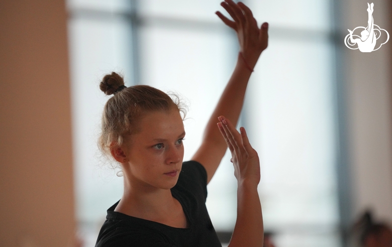 Glafira Morzhukhina during the Alla Dukhova TODES Theater master class