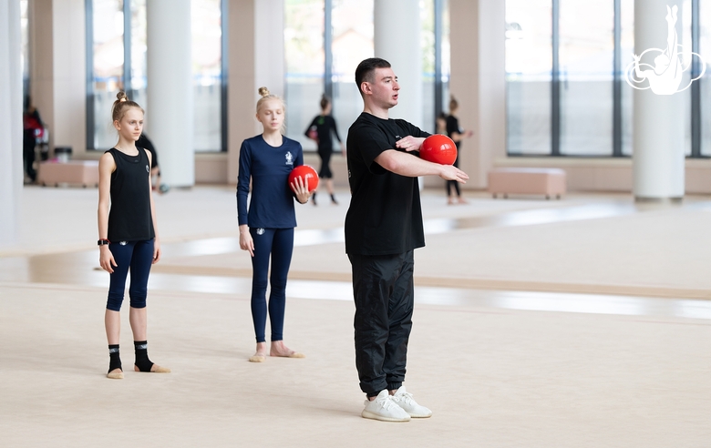 Kirill Barkan, the choreographer of the Russian national team, and the Academy junior group gymnasts