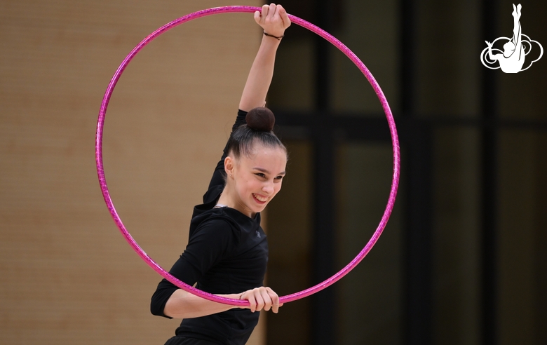 Мария Борисова во время тренировки с участием олимпийской чемпионки Алины Кабаевой