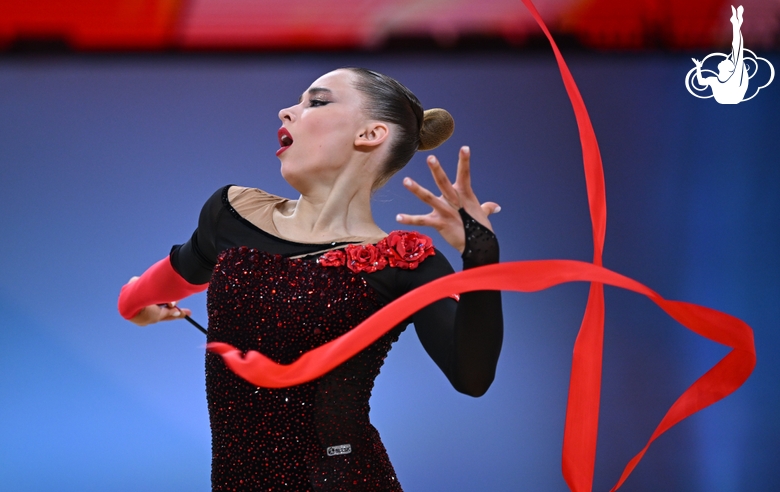 Vladislava Sharonova during the ribbon exercise