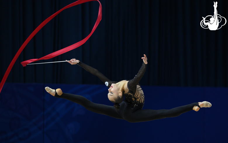 Mariia Borisova during an exercise with ribbon