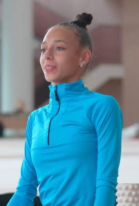 "I would like to become an Olympic champion like Alina Kabaeva!" Sofia Vorobyova, Eva Kononova and Alesya Naifonova speak about the meeting with Alina Kabaeva and workouts at the Academy