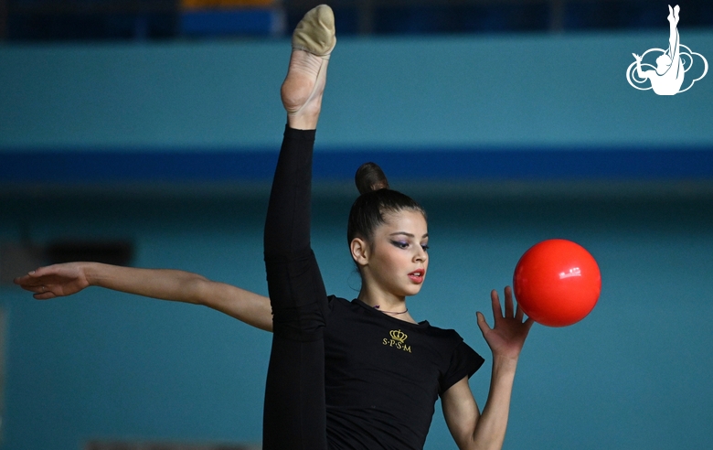 Karolina Tarasova during an exercise with a ball during warm-ups ahead of the opening