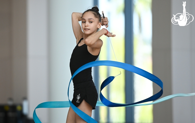 Valeria Medvedeva during the ribbon exercise