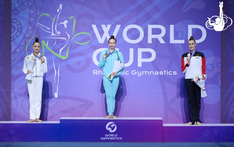 The podium of the hoop final