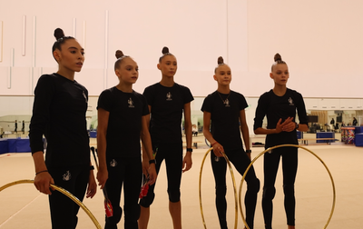 Олимпийская чемпионка объяснила Злате Ремчуковой, как правильно сделать бросок для себя и переброску в сотрудничестве