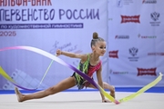 Elina Barsukova during the ribbon exercise