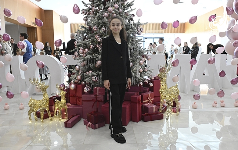 Alesya Nayfonova during the Academy celebration