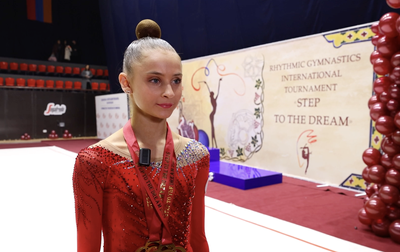 «Благодаря Академии моя жизнь изменилась колоссально». Яна Сакович — об итогах года и о турнире Step to the dream в Армении