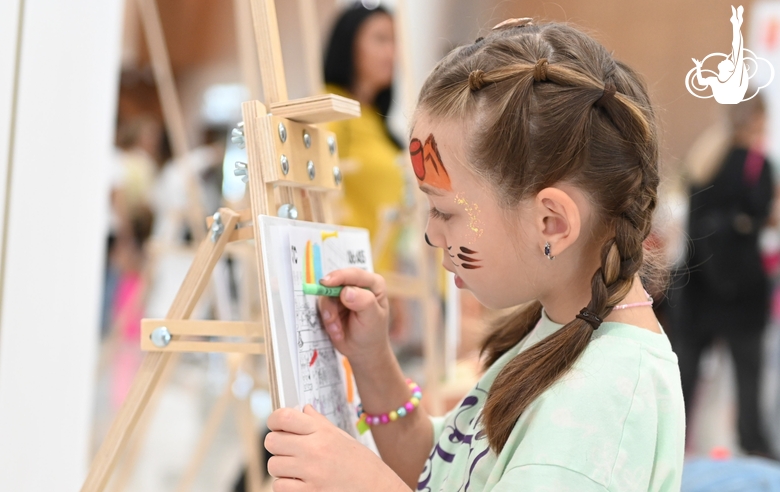 Young Academy guest in the drawing area