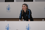 5 февраля 2025 года. Сириус. Олимпийская чемпионка Алина Кабаева оценивает работу гимнасток и делится с ними бесценным опытом.