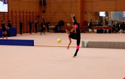 Показываем, как создавалось зажигательное упражнение Ксении Савиновой из Гатчины с мячом