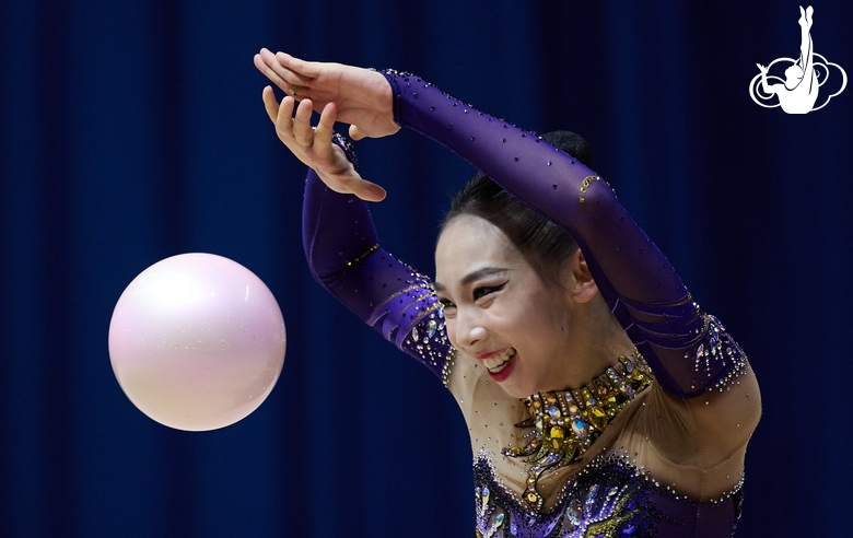 Wan Qi during an exercise with ball