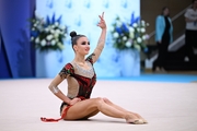 Анна Ткачук во время выполнения упражнения со скакалкой на всероссийском турнире «Кубок "Небесная грация"»